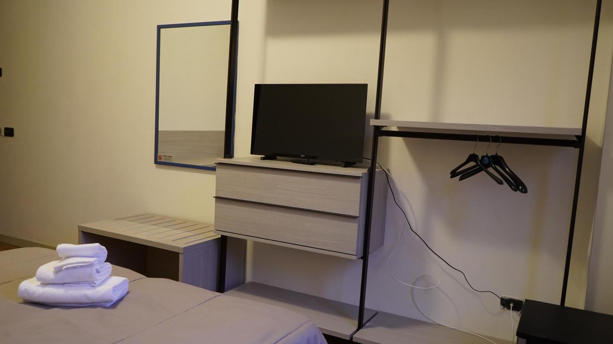 Hotel Astoria Fidenza Extérieur photo
