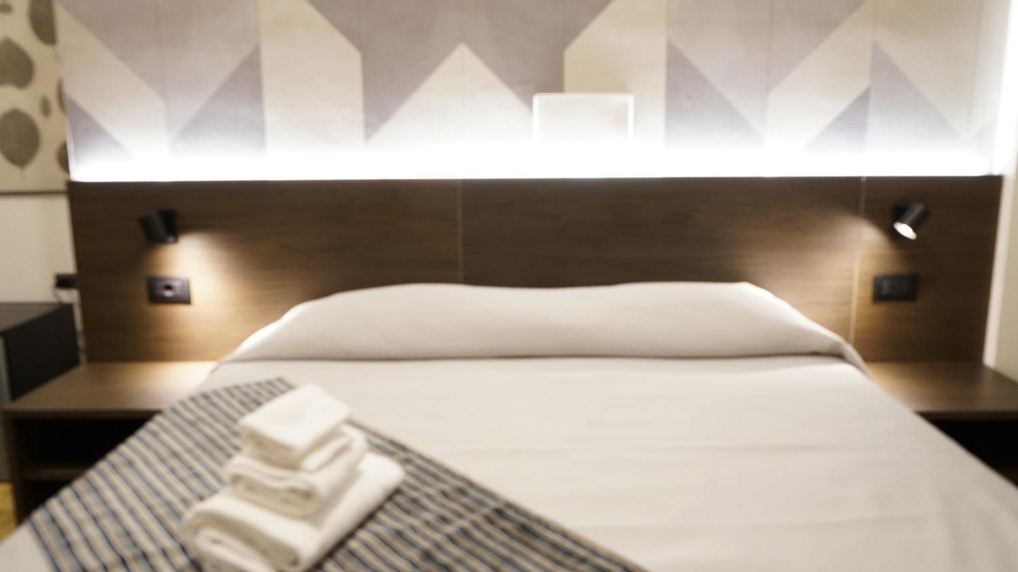 Hotel Astoria Fidenza Extérieur photo
