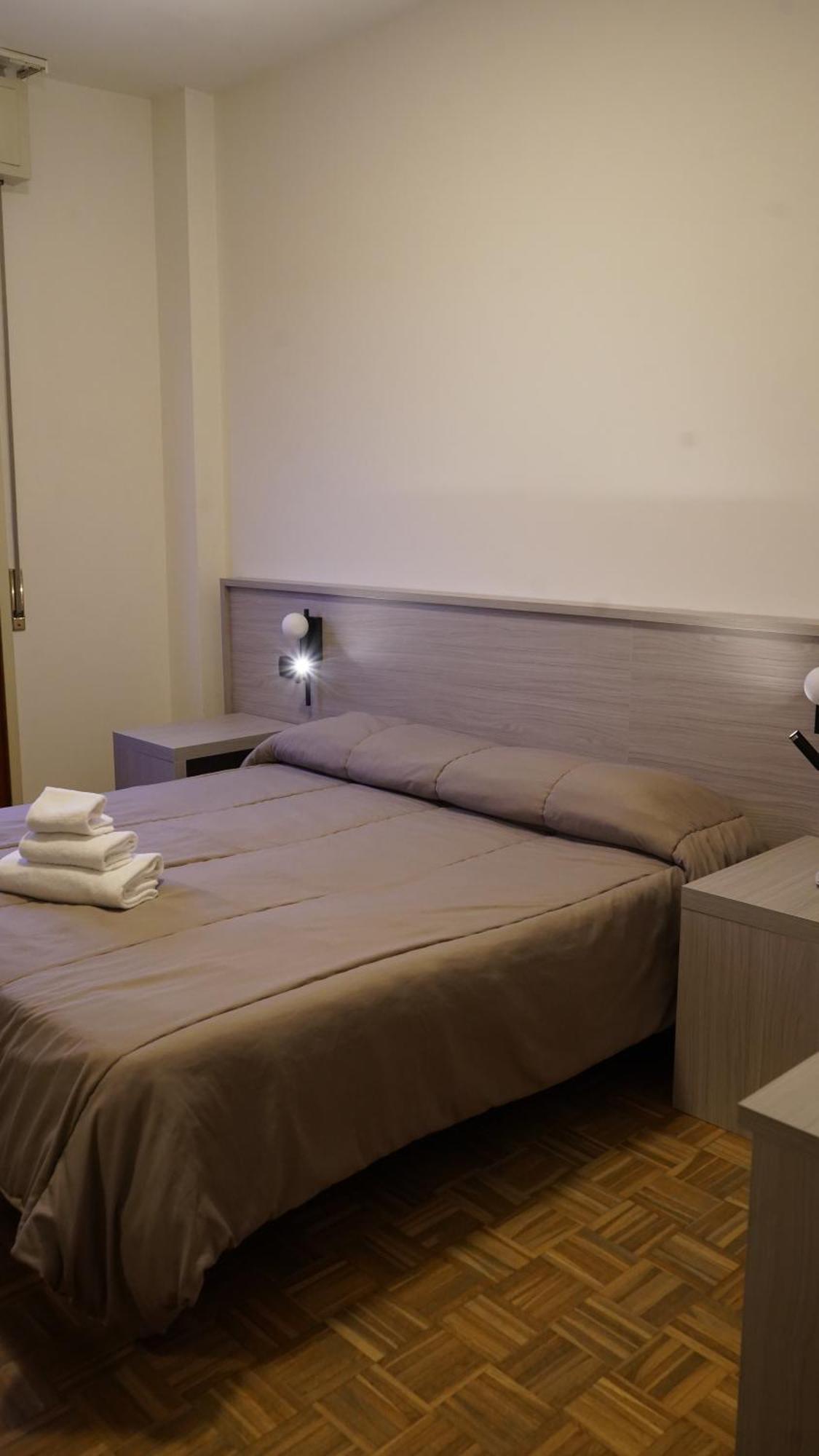 Hotel Astoria Fidenza Extérieur photo
