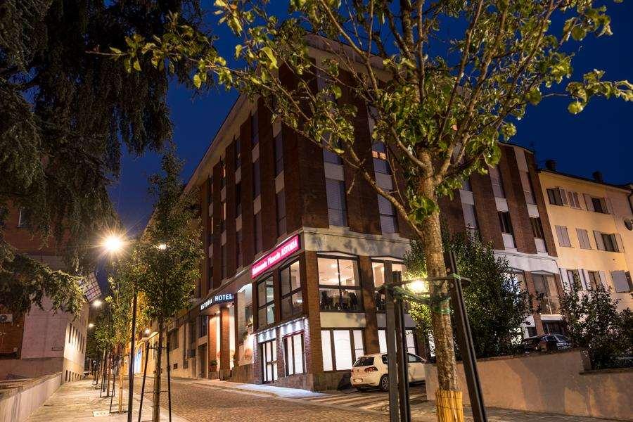 Hotel Astoria Fidenza Extérieur photo